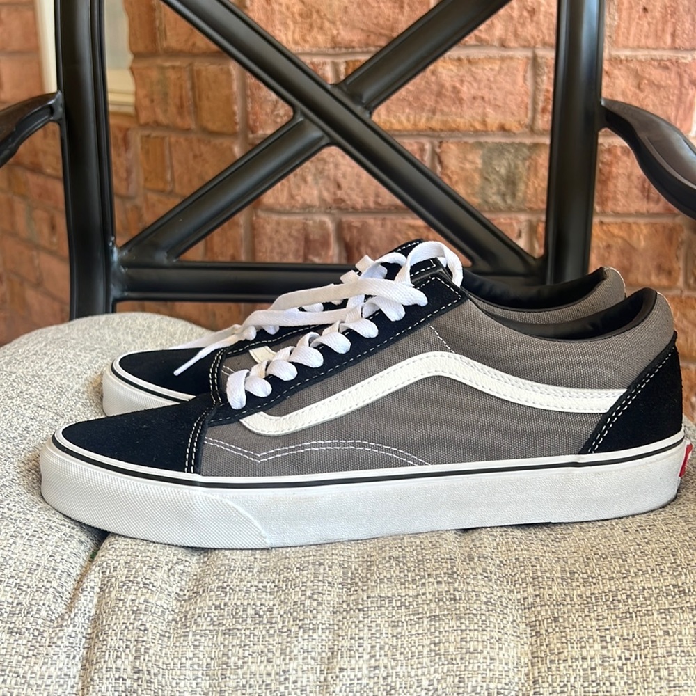 Vans Old Skool-grey and black. SOLD